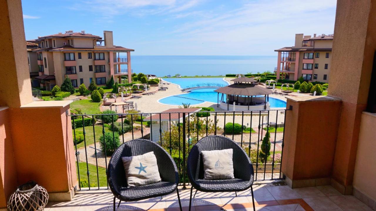 Apartment Decora Sea View Topola Luaran gambar